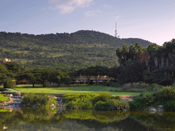 Gary Player Country Club, Sun City Pembury Tours - Gary Player Country Club - Sun City - South Africa - Golf Course 6