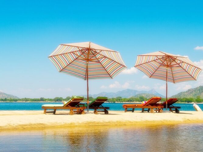 Pembury Tours - Pumulani Lodge - Lake Malawi - Malawi - East Africa - Accommodation - Lodge Activities - Watersports - Sun Loungers & umbrellas