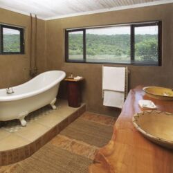 Pembury Tours - Kariega Game Reserve - River Lodge - Eastern Cape - South Africa - Safari Lodge - Accommodation - Suite Bathroom